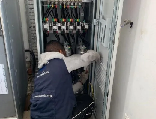Installation et dépannage électrique à Casablanca<div class="listing-provider-name">Abdelhalim Tirhribine</div>